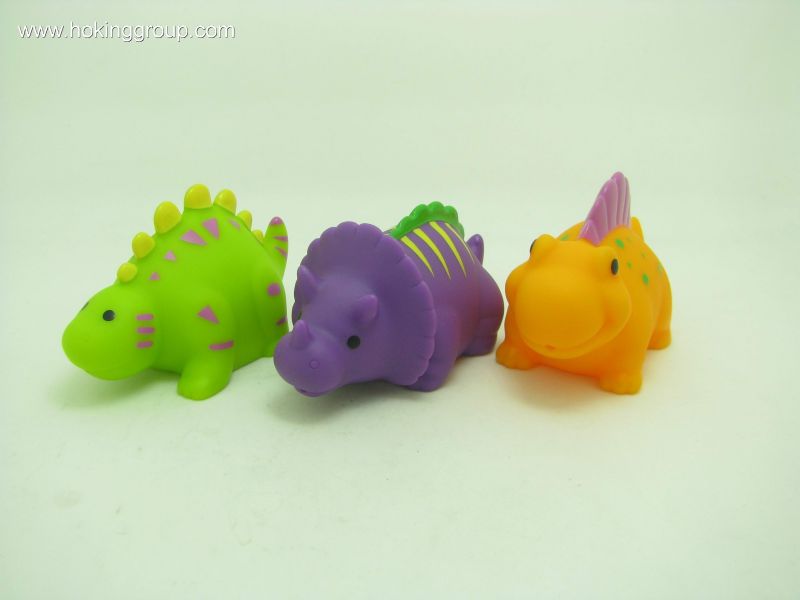 dinosaur bath squirter