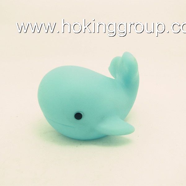 bath whale toy