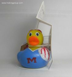 Bath toy with a safety indicator
